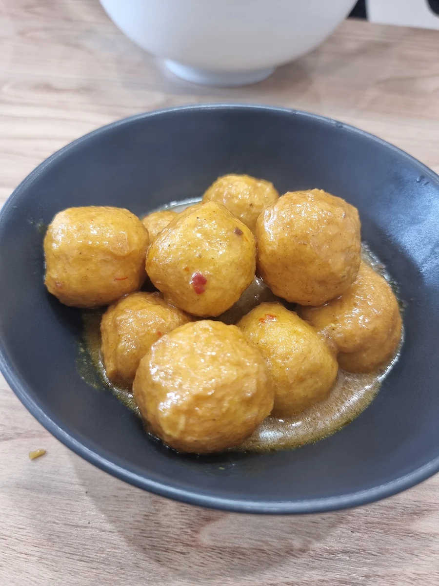 curry fish ball 咖哩鱼蛋